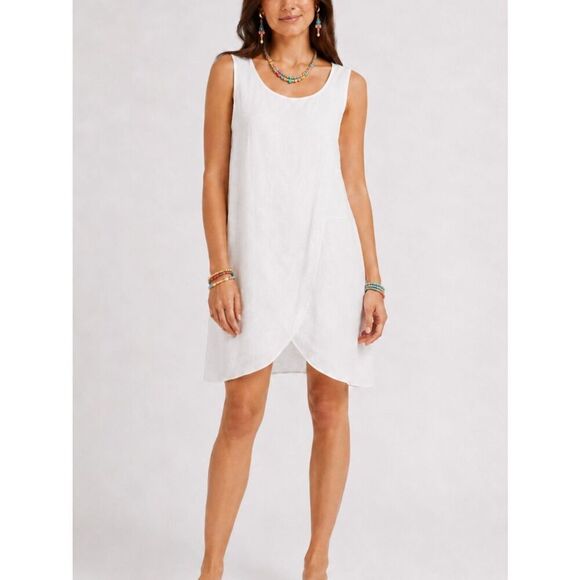 GAOS Dresses & Skirts - GAOS White Sleeveless Scoop Neck Pull On Relaxed Fit Tunic Dress Size M